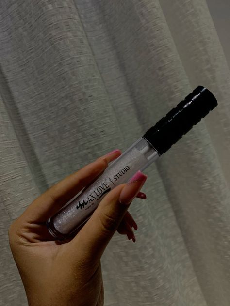 Batom Gloss Latex Translúcido Vegano Maquiagem Max Love